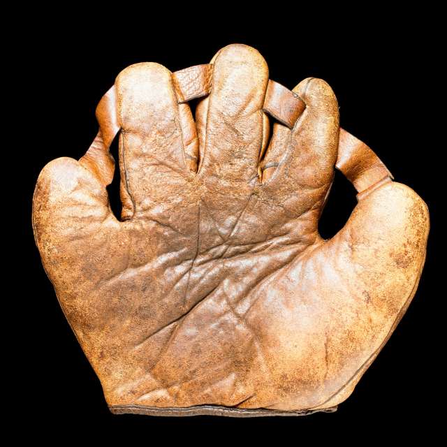 Spalding XLA Either Hand Glove Front